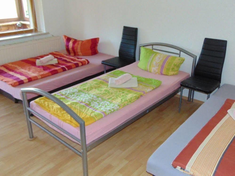 Hostel Ballenstedt Eksteriør billede