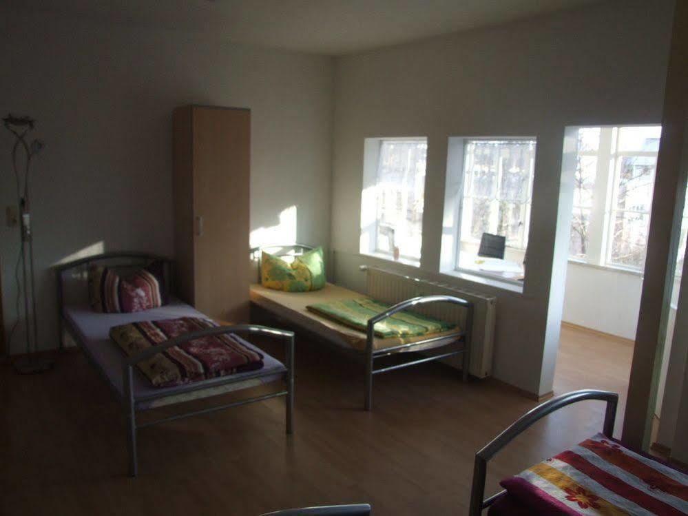 Hostel Ballenstedt Eksteriør billede